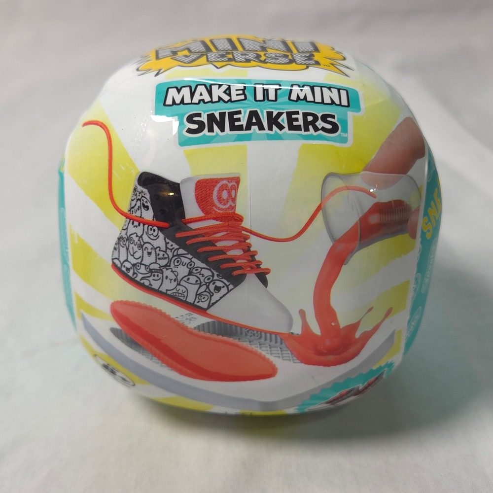 MGA Miniverse Make It Mini Sneakers Series 1 Mystery Blind Ball DIY Toy 546955